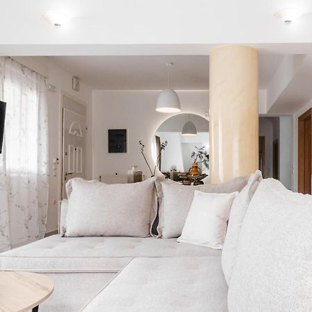 Villa Ventus, 40Sqm Private Pool & Hot Tub! Roussospition Exterior photo