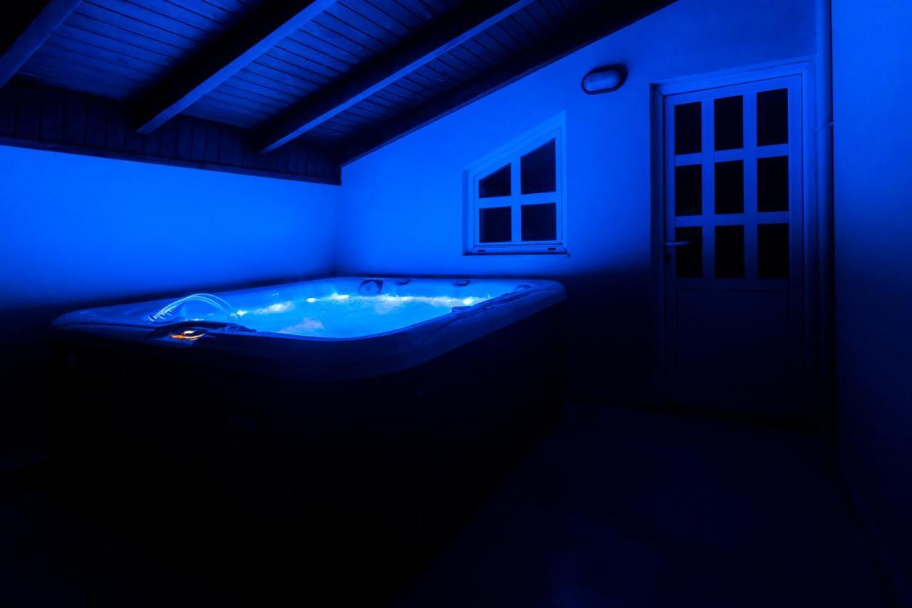 Villa Ventus, 40Sqm Private Pool & Hot Tub! Roussospition Exterior photo