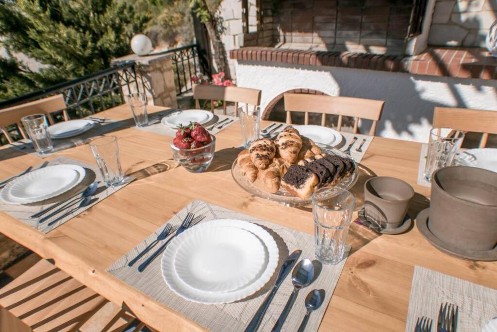 Villa Ventus, 40Sqm Private Pool & Hot Tub! Roussospition Exterior photo