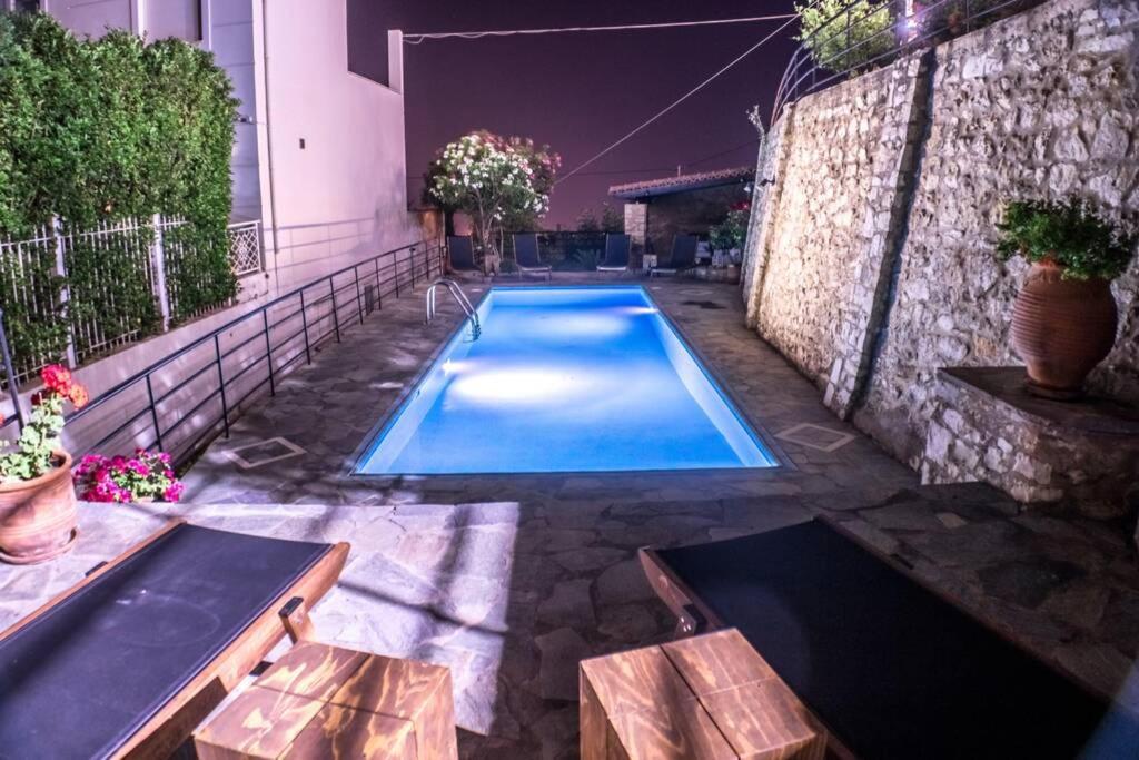 Villa Ventus, 40Sqm Private Pool & Hot Tub! Roussospition Exterior photo