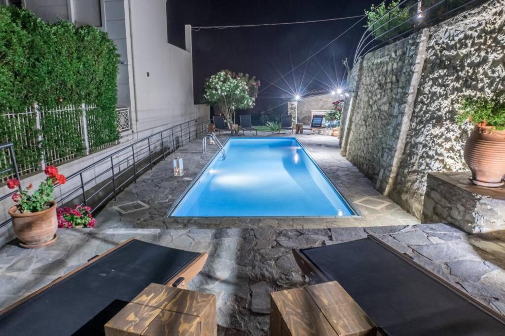 Villa Ventus, 40Sqm Private Pool & Hot Tub! Roussospition Exterior photo